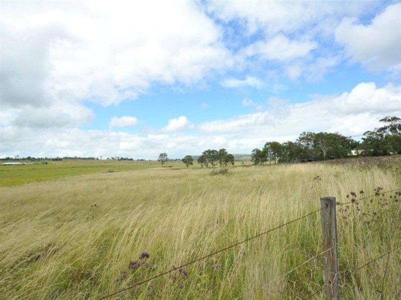 110 Savage Road, Cambooya QLD 4358