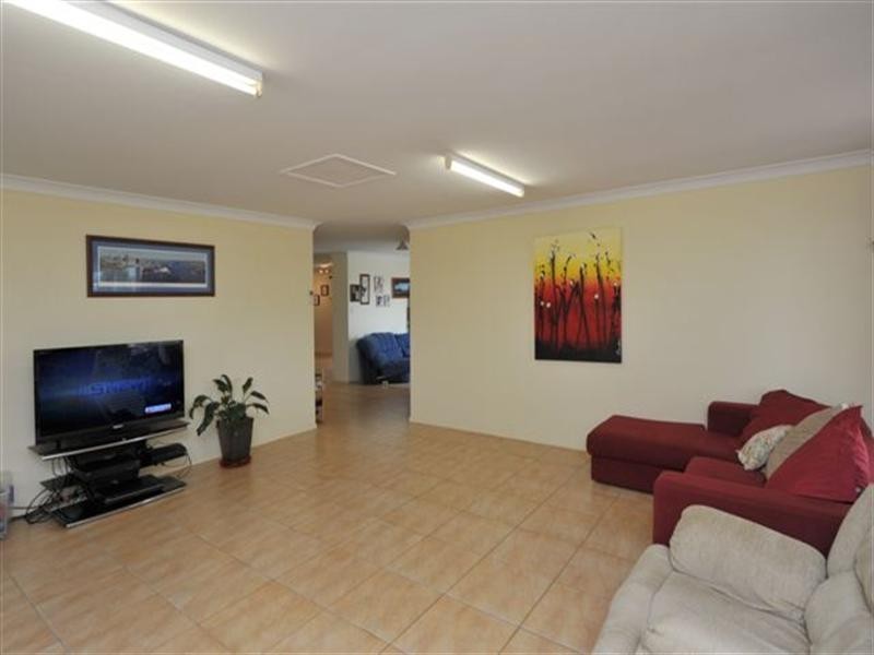 19 Macrossan Street, Cranley QLD 4350