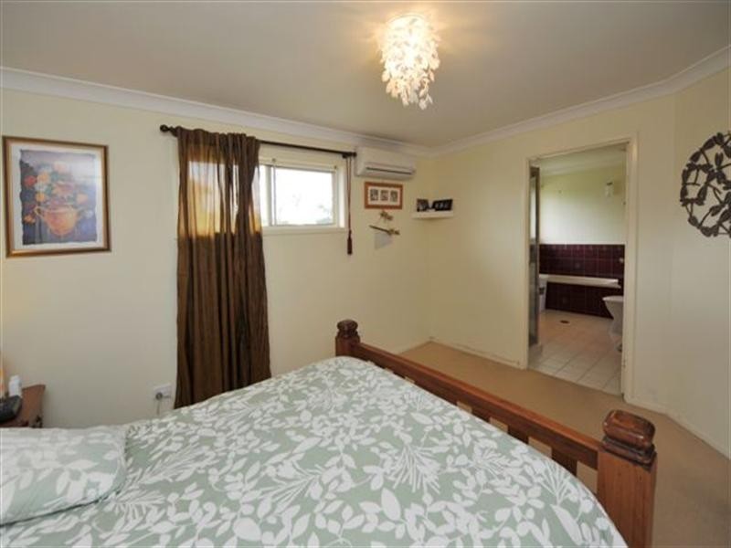 19 Macrossan Street, Cranley QLD 4350