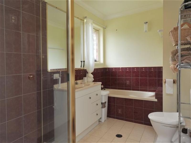 19 Macrossan Street, Cranley QLD 4350