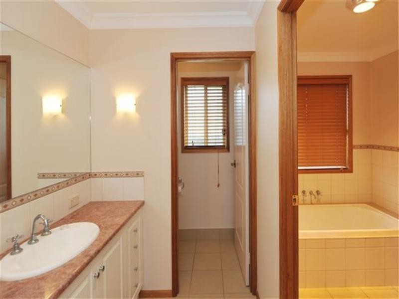 30 Catherine Crescent, Kingsthorpe QLD 4400