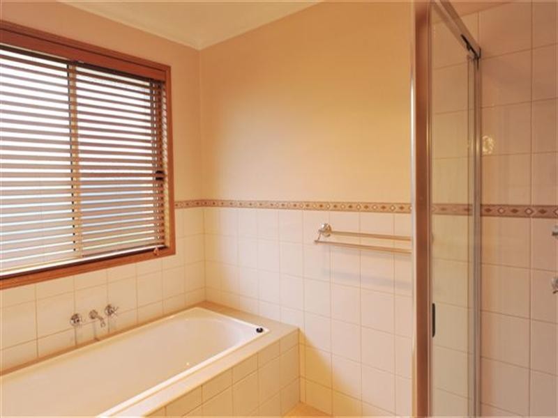 30 Catherine Crescent, Kingsthorpe QLD 4400