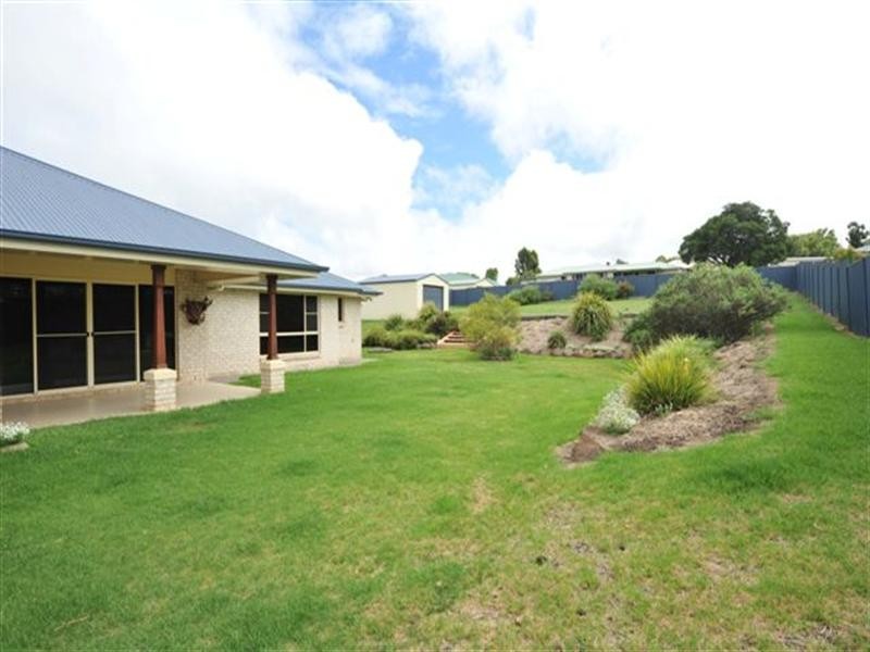 30 Catherine Crescent, Kingsthorpe QLD 4400