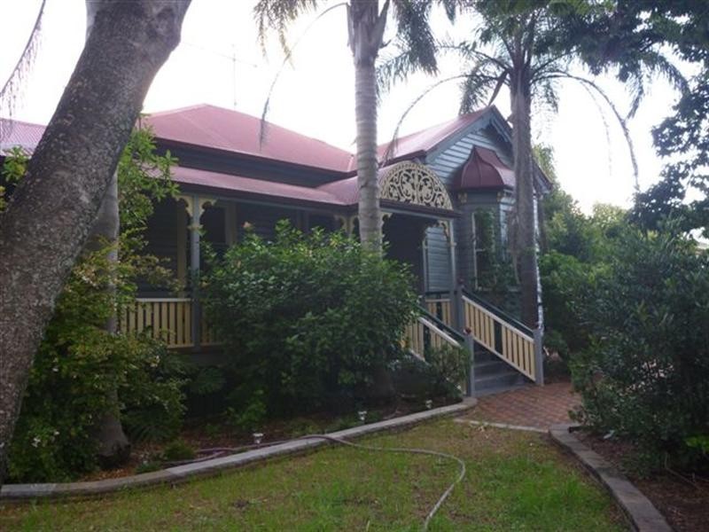 204 Campbell Street, Newtown QLD 4350