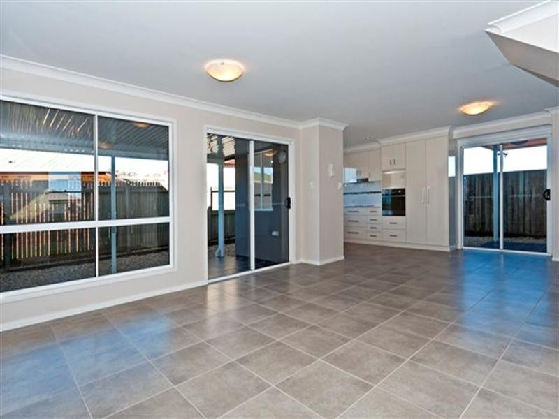Unit 7, 446 Hume Street, Middle Ridge QLD 4350