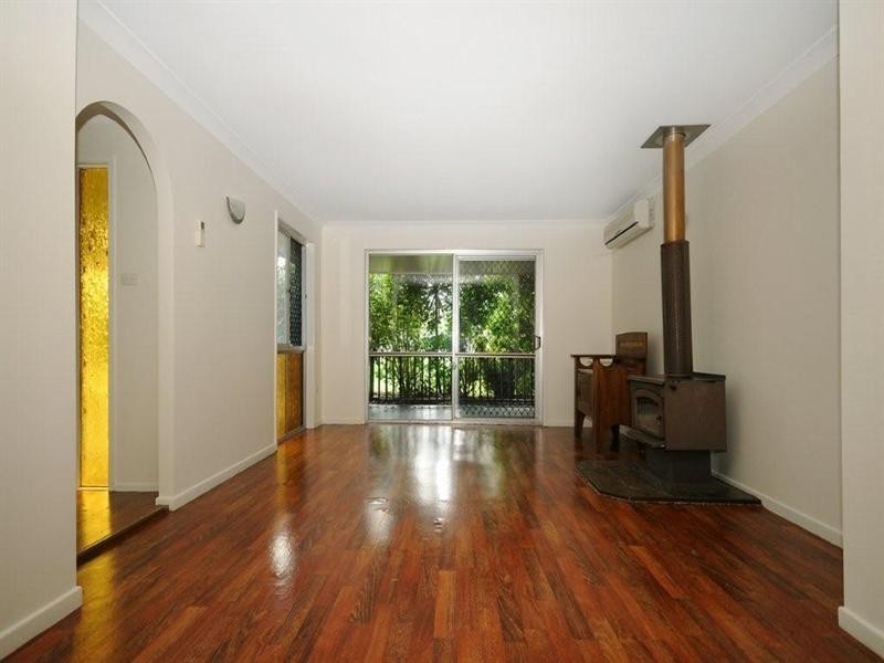 15 Lucinda Street, Rangeville QLD 4350