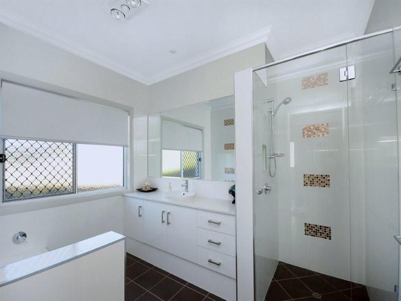2 Colman Drive, Middle Ridge QLD 4350
