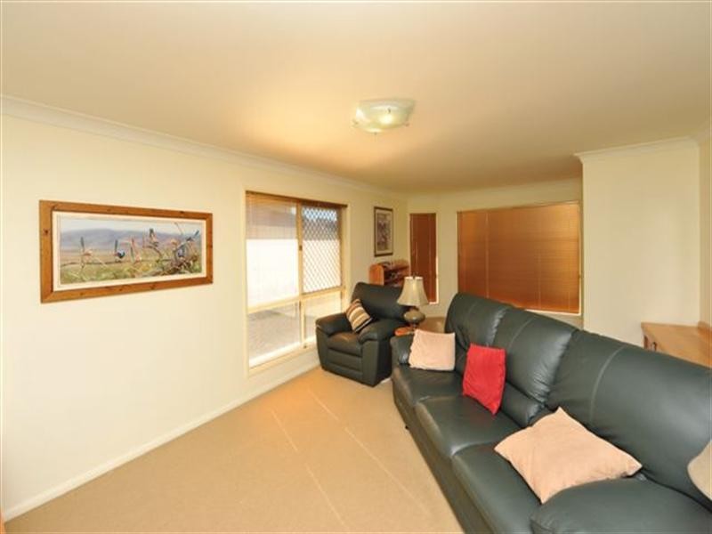 15 Moorina Drive, Harristown QLD 4350