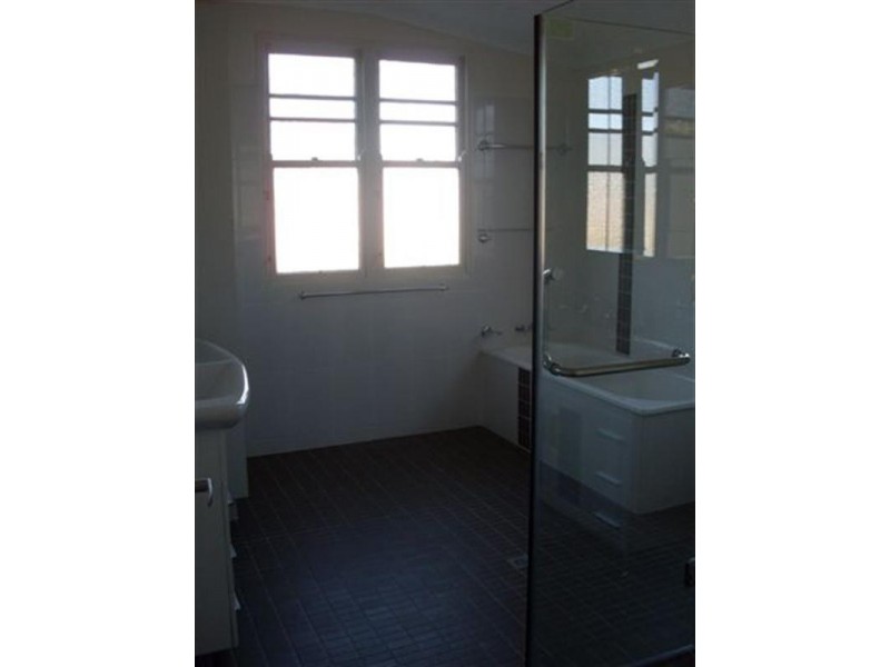 164a Alderley Street, Centenary Heights QLD 4350