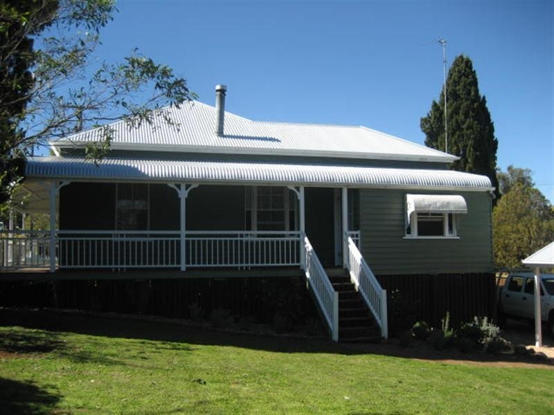 110 Jellicoe Street, North Toowoomba QLD 4350