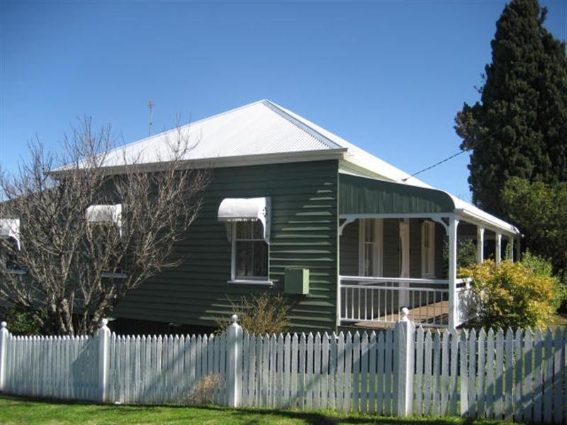 110 Jellicoe Street, North Toowoomba QLD 4350