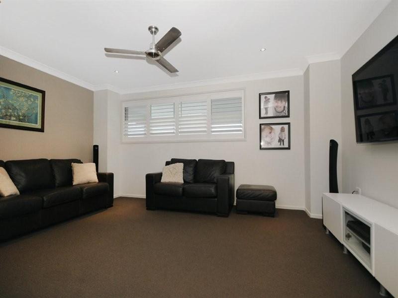 10 Rosella Street, Rangeville QLD 4350