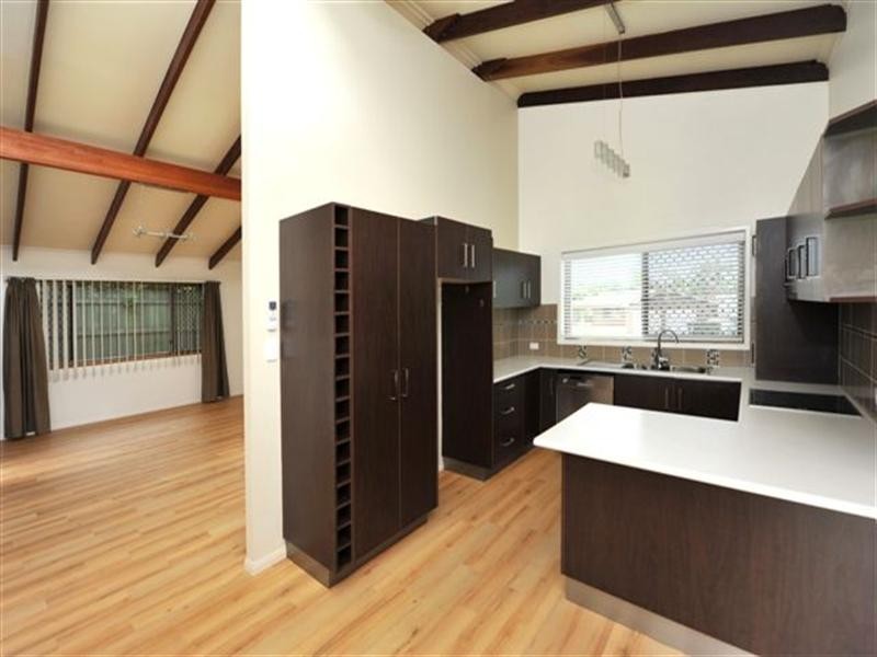 10 Zoe Court, Centenary Heights QLD 4350