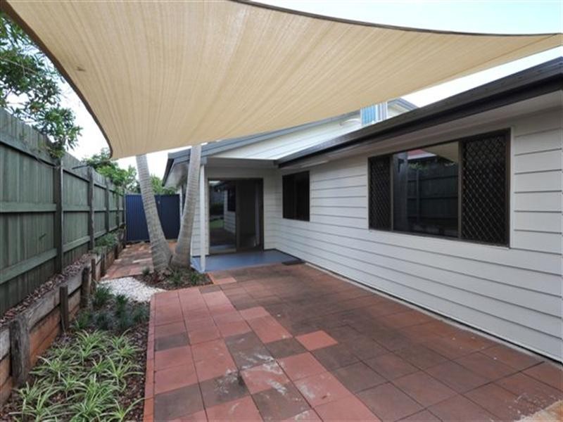 10 Zoe Court, Centenary Heights QLD 4350