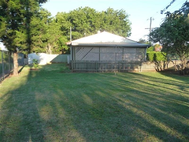 173 Stephen Street, Harristown QLD 4350