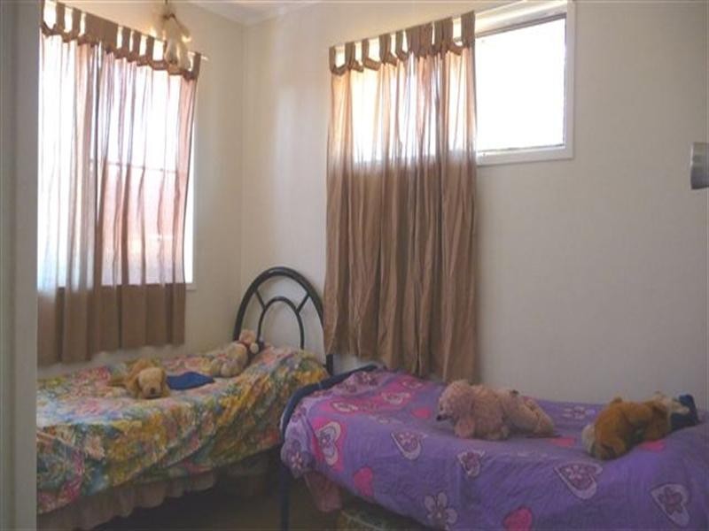 10 King Street, Oakey QLD 4401