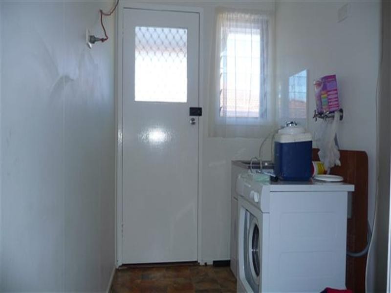 10 King Street, Oakey QLD 4401