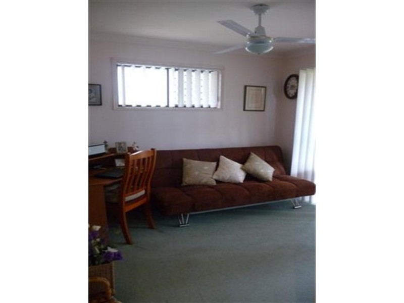 Unit 2, 11 Horrocks Crescent, Kearneys Spring QLD 4350