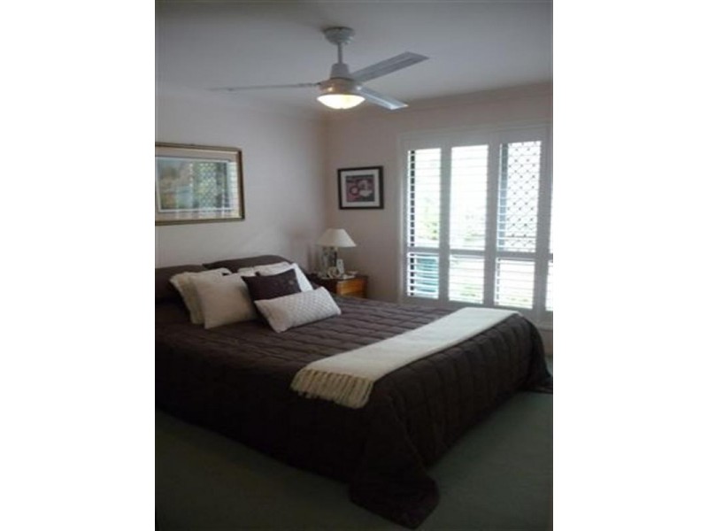 Unit 2, 11 Horrocks Crescent, Kearneys Spring QLD 4350