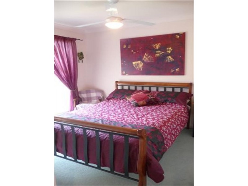 Unit 2, 11 Horrocks Crescent, Kearneys Spring QLD 4350