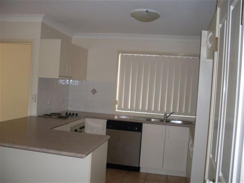 3/4 Scott Street, East Toowoomba QLD 4350