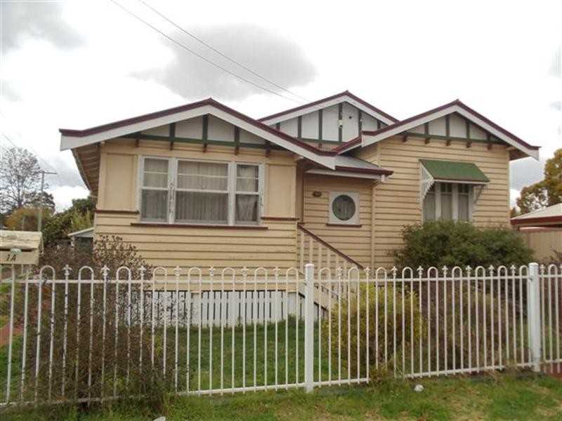 1a Allenby Street, Newtown QLD 4350