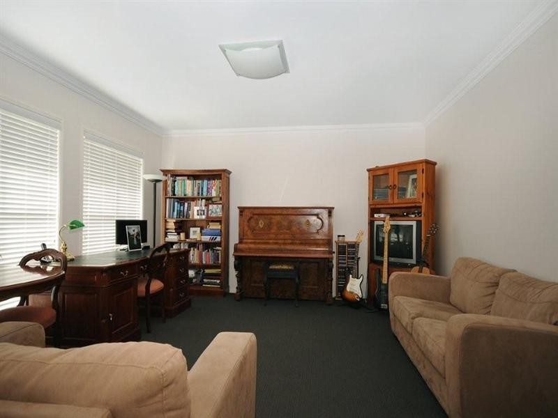 9 Quail Street, Rangeville QLD 4350