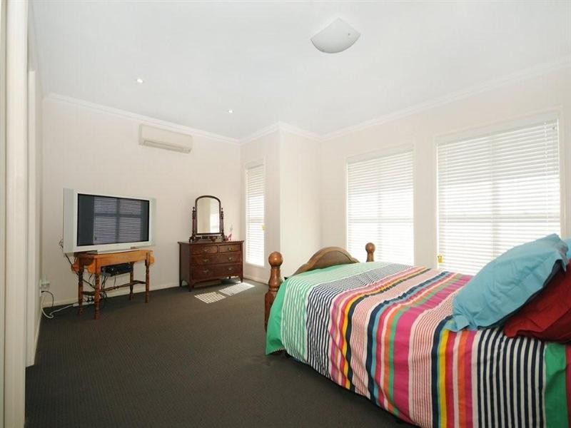 9 Quail Street, Rangeville QLD 4350