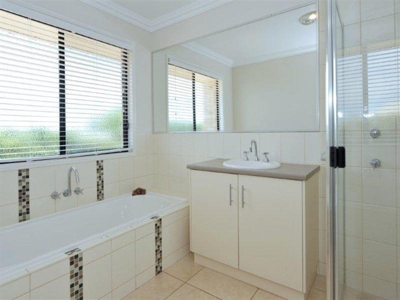 14 Sommariva Street, Westbrook QLD 4350