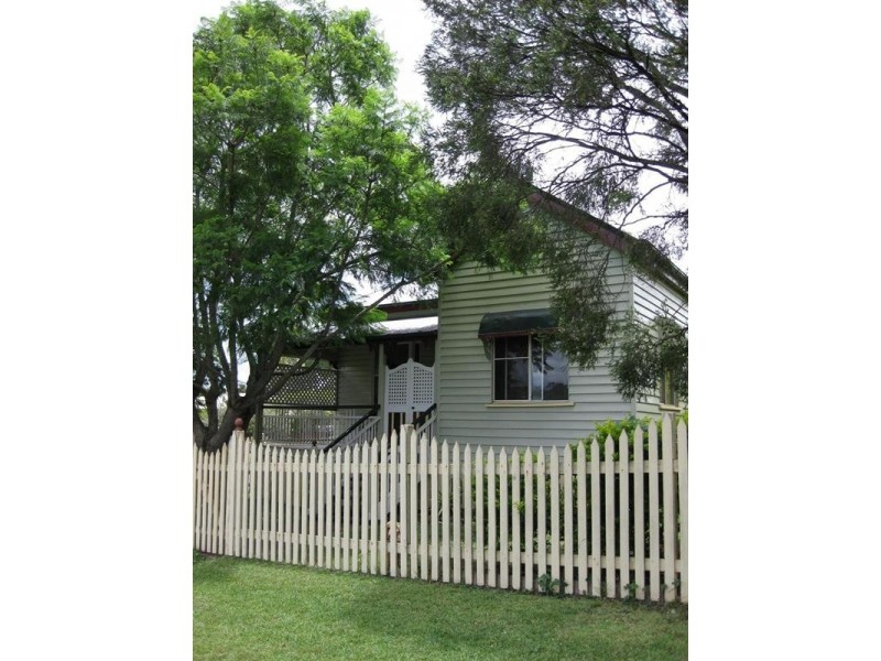 25 Murphy Street, Rangeville QLD 4350