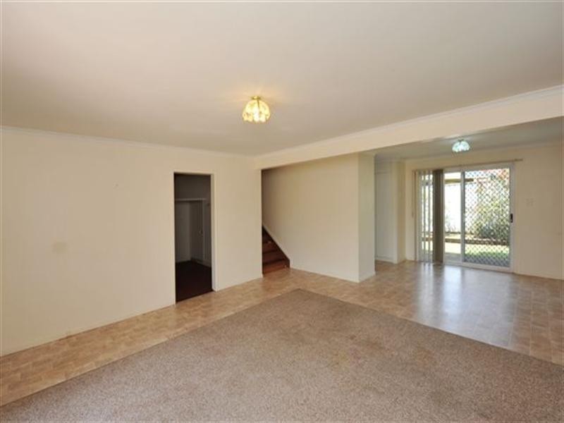 1 Kuhn Street, Kearneys Spring QLD 4350