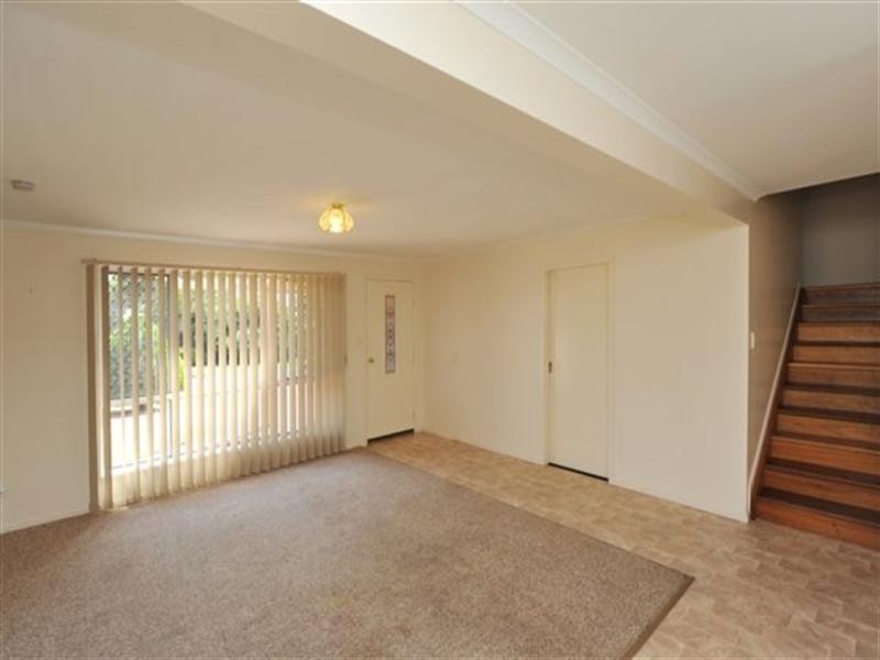 1 Kuhn Street, Kearneys Spring QLD 4350