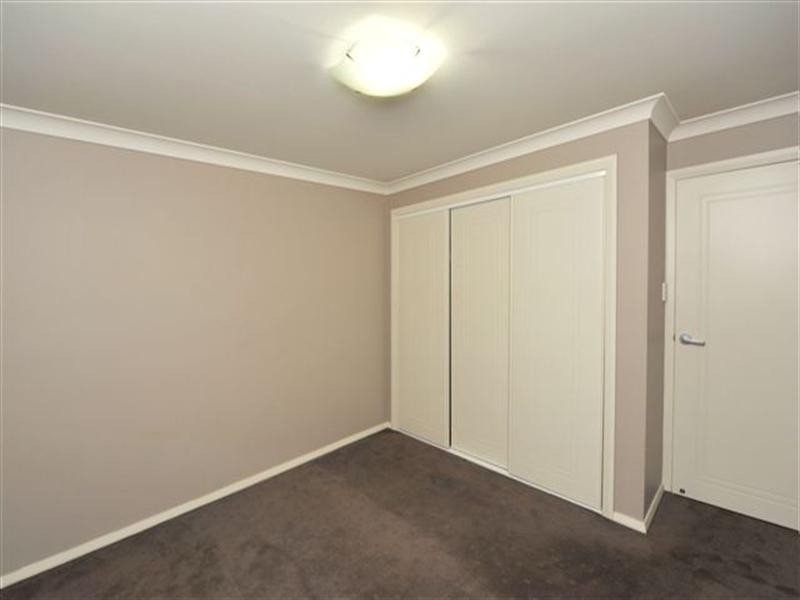 Unit 2, 208 Stenner Street, Middle Ridge QLD 4350