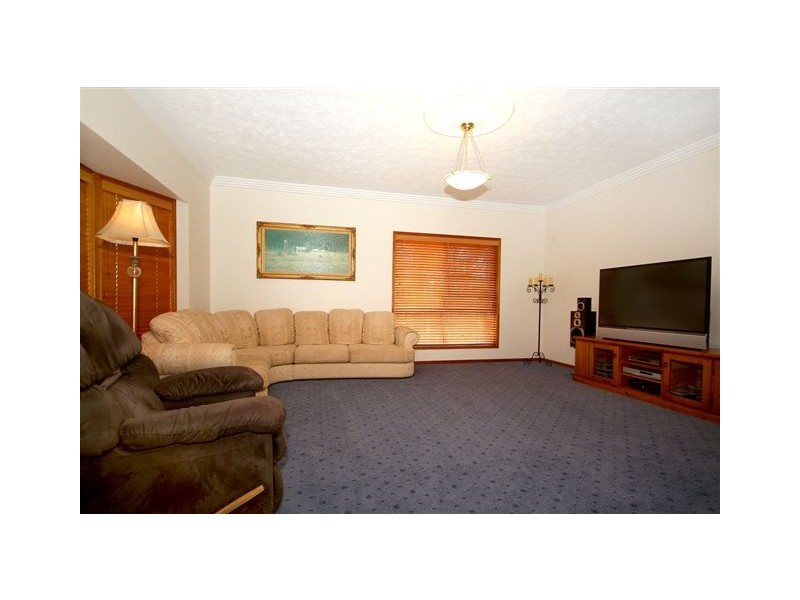 27 Leith Crescent, Rangeville QLD 4350