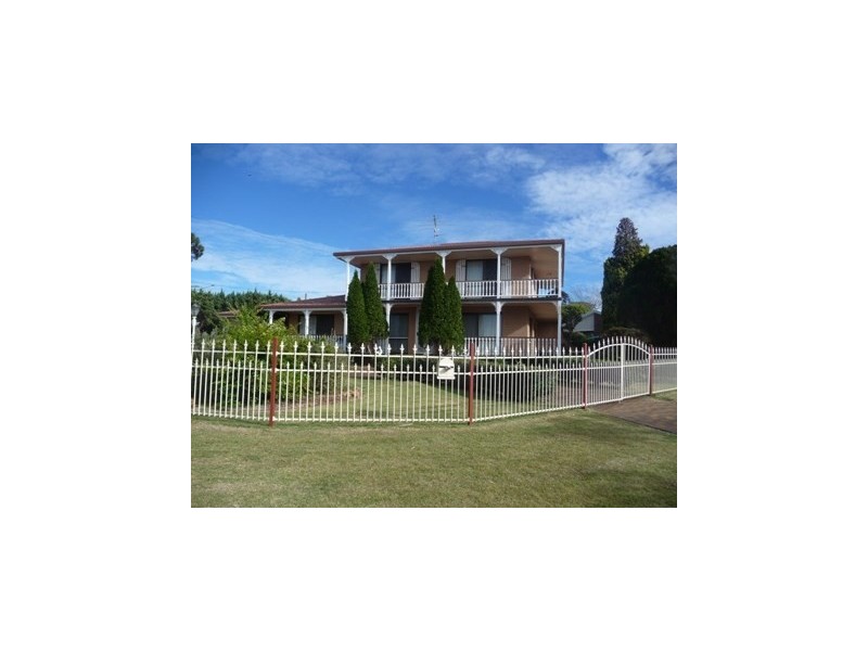 8 Gascony Street, Harristown QLD 4350