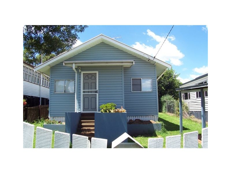 14 Hagan Street, North Toowoomba QLD 4350