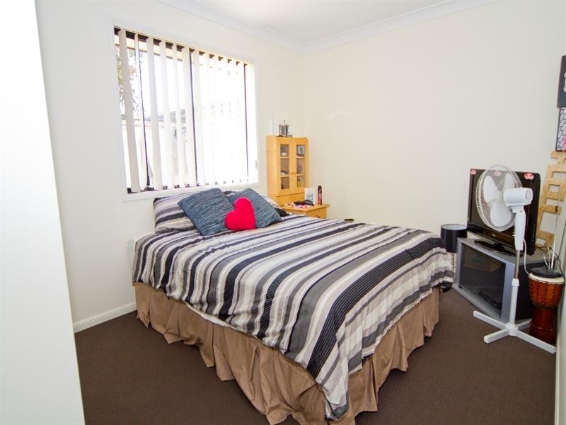 2 Menzies Street, Middle Ridge QLD 4350