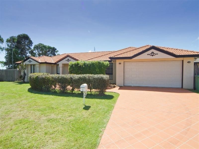 2 Menzies Street, Middle Ridge QLD 4350