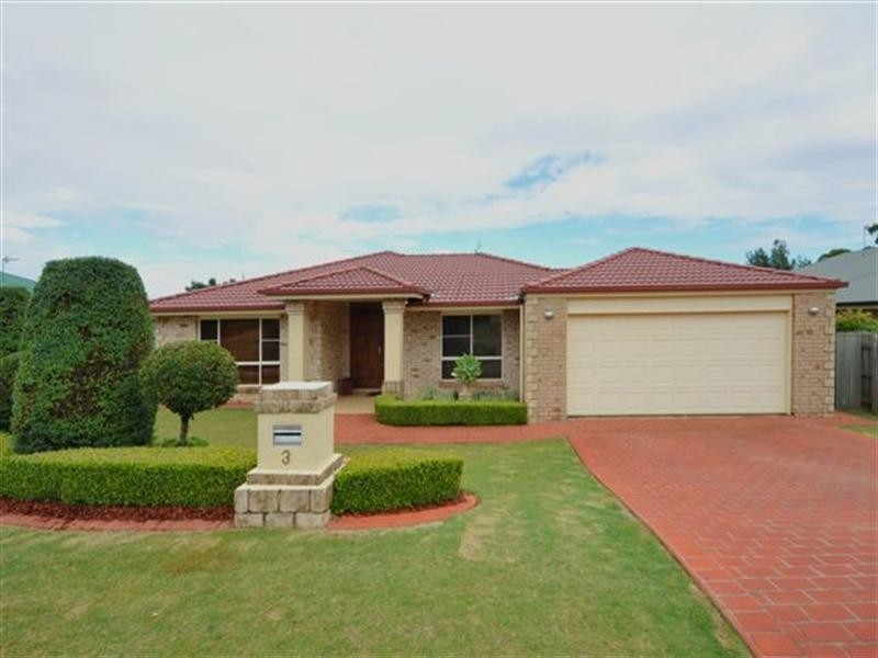 3 Weis Crescent, Middle Ridge QLD 4350