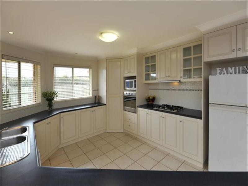 3 Weis Crescent, Middle Ridge QLD 4350