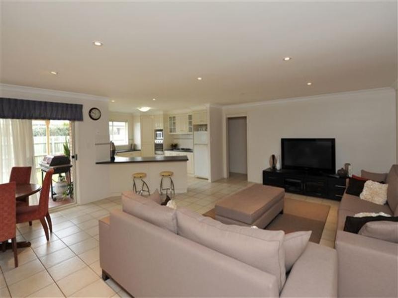 3 Weis Crescent, Middle Ridge QLD 4350