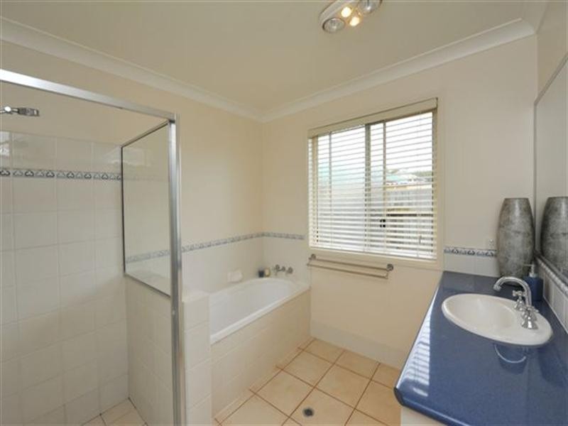 3 Weis Crescent, Middle Ridge QLD 4350