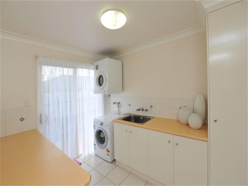 3 Weis Crescent, Middle Ridge QLD 4350