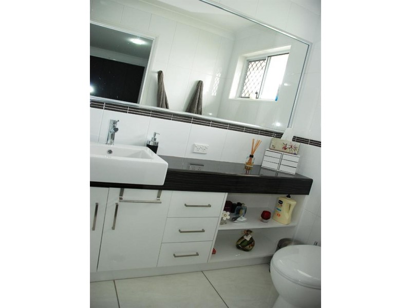 42 Sommariva Street, Westbrook QLD 4350