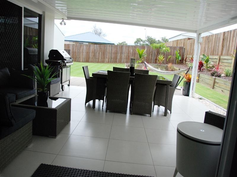 42 Sommariva Street, Westbrook QLD 4350