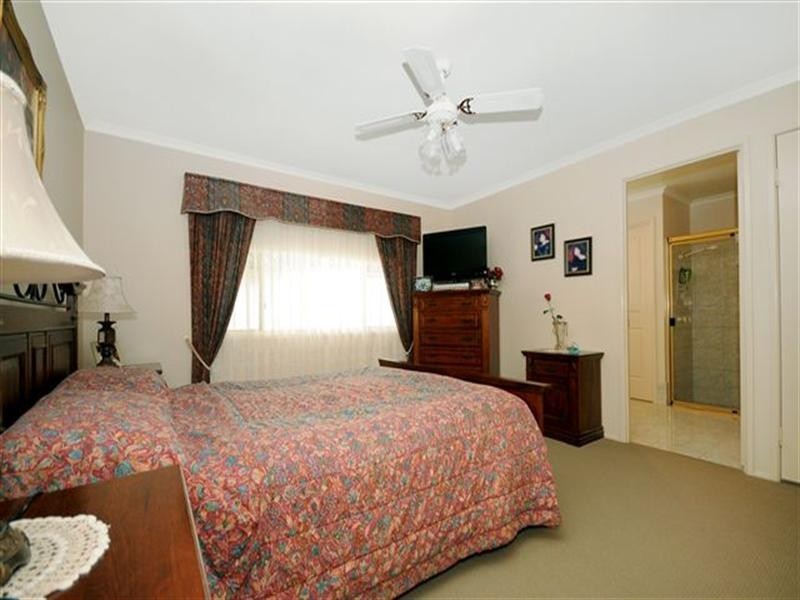 11 Pillar Street, Middle Ridge QLD 4350