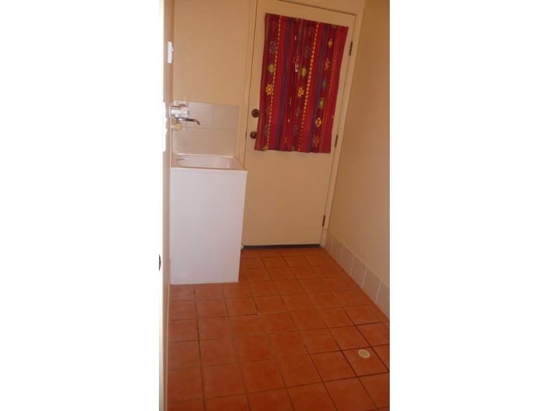 2 Jake Court, Middle Ridge QLD 4350