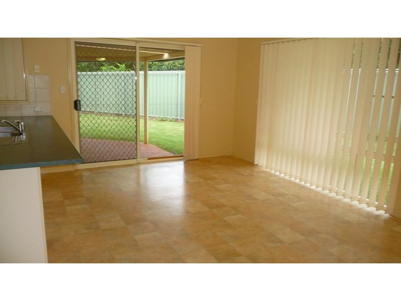 2 Jake Court, Middle Ridge QLD 4350