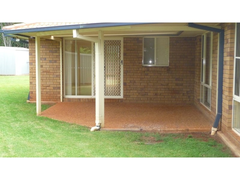 2 Jake Court, Middle Ridge QLD 4350
