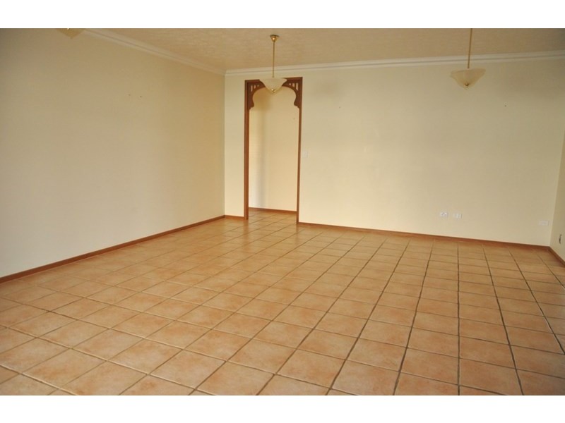 142 Spring Street, Middle Ridge QLD 4350